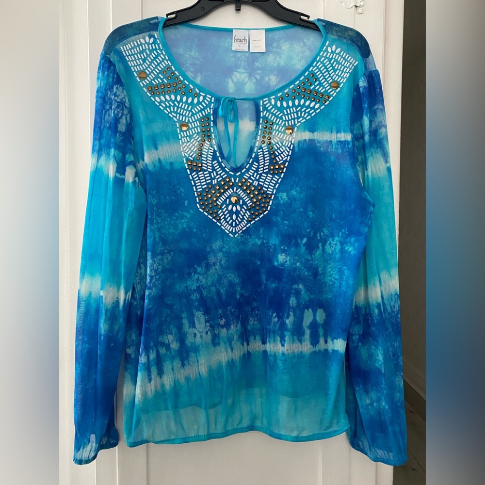 Inc beach 🏖 top or cover up. Very good condition, beautiful, beautiful colors